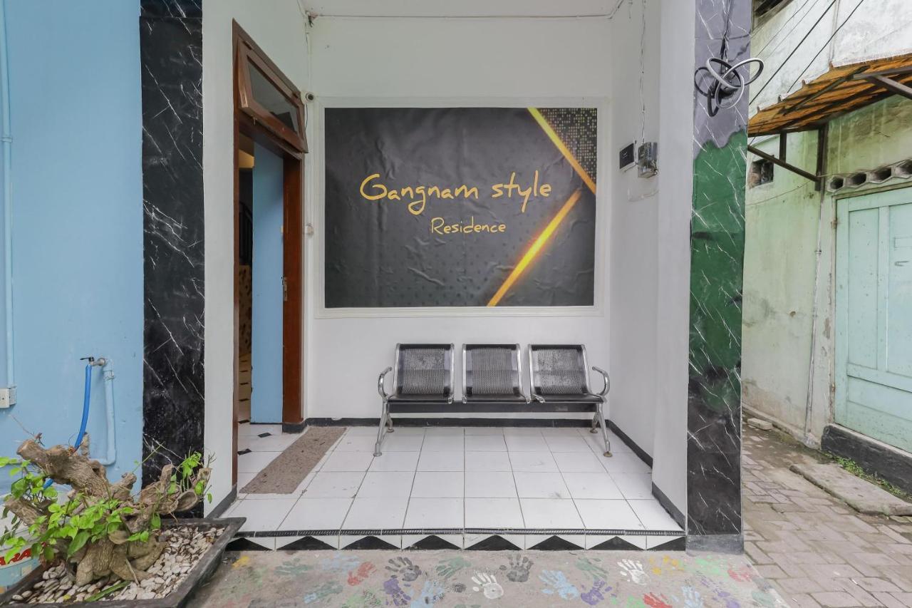 Reddoorz Near Mayapada Hospital Surabaya Exterior photo